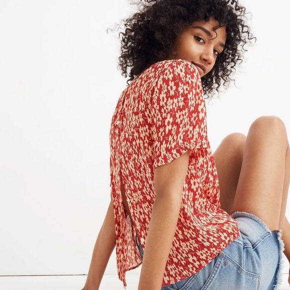 MADEWELL Crinkled Button-Back Tie Tee In Full Bloom - Picture 1 of 6